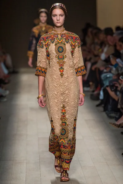 Look 45